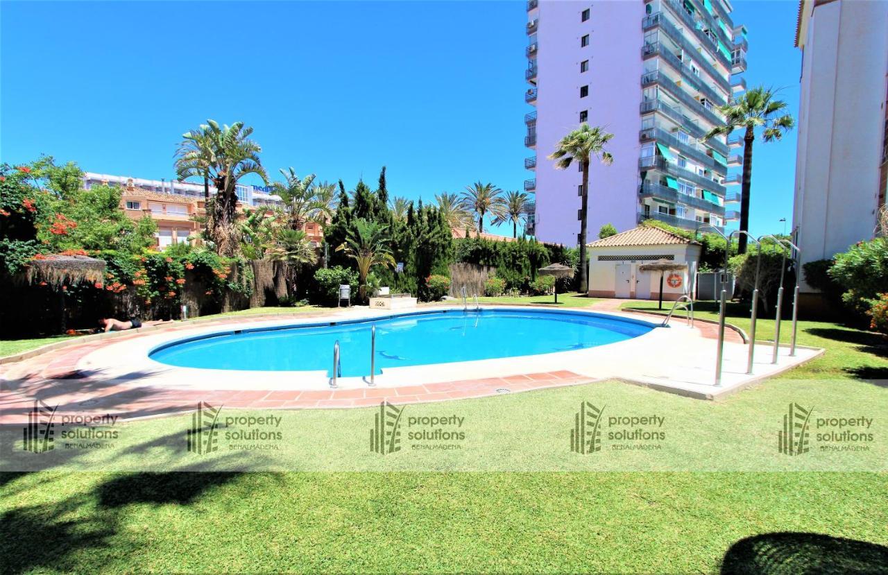 Timon II Apartamentos - A Solo 90 Metros De La Playa - Parking Gratis - Avenida De Las Palmeras Benalmádena Dış mekan fotoğraf